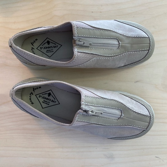 St. John’s Bay Slide On Sneaker size 7 1/2 M (U) - Picture 4 of 9
